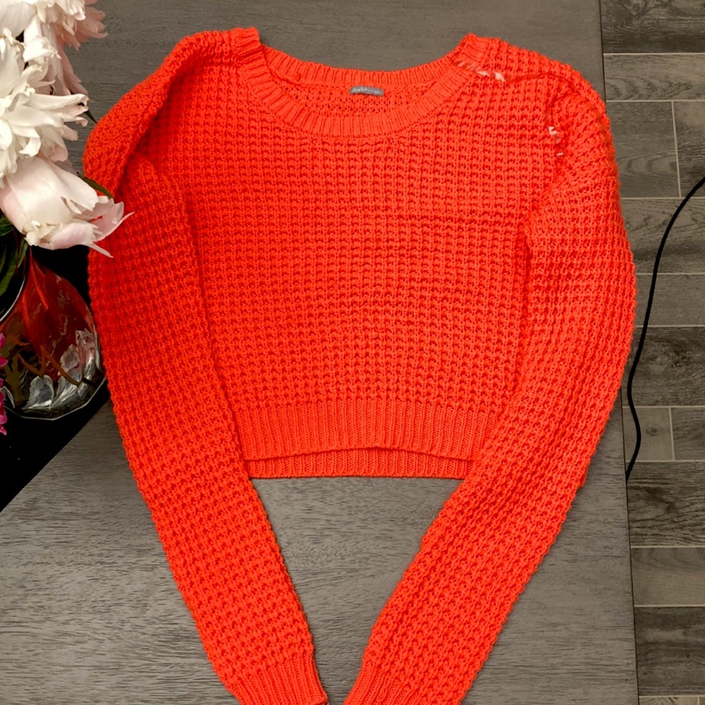 Hot pink long sleeve knitted crop top